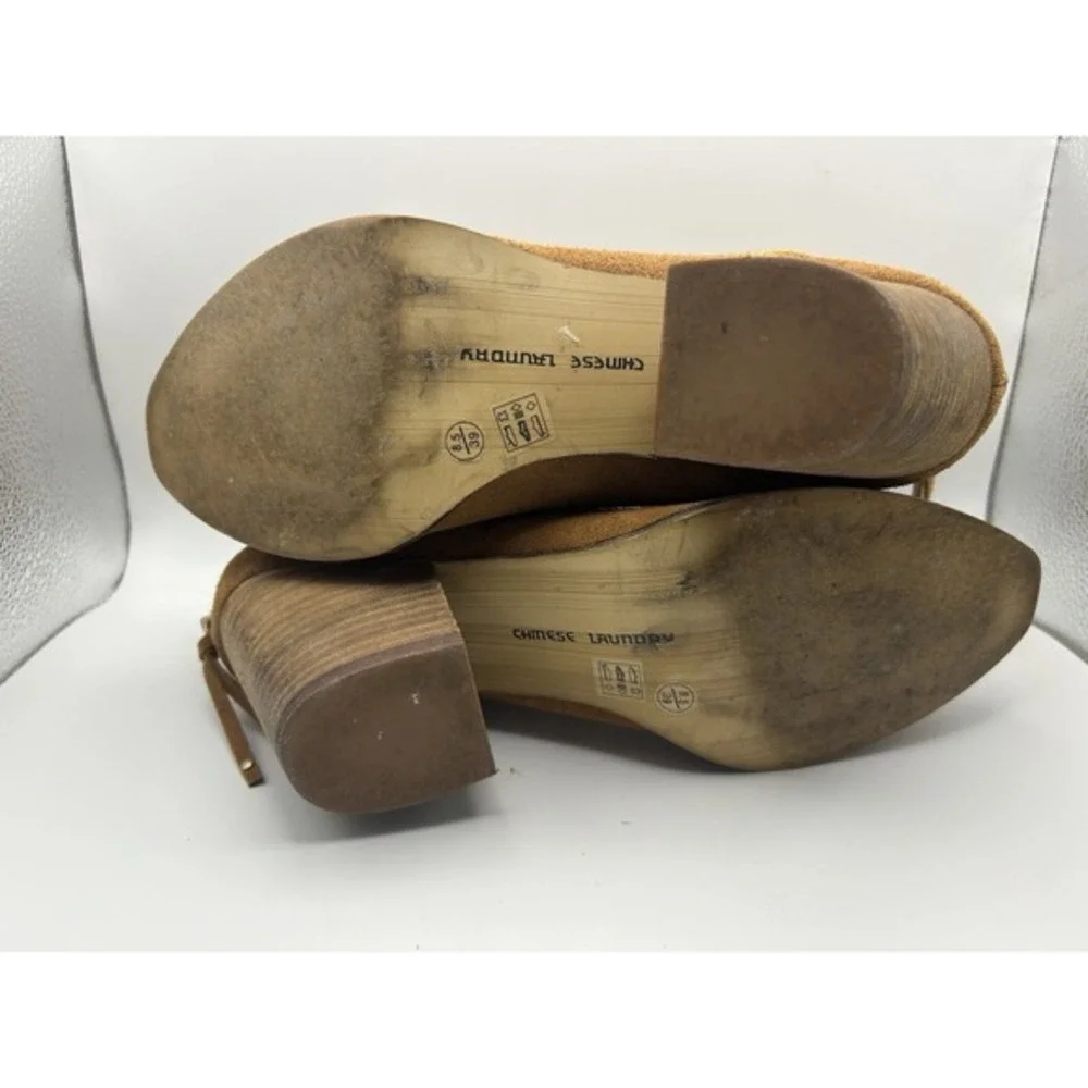 Chinese Laundry Brown/Tan Women's Suede‎ Boots SZ 8.5